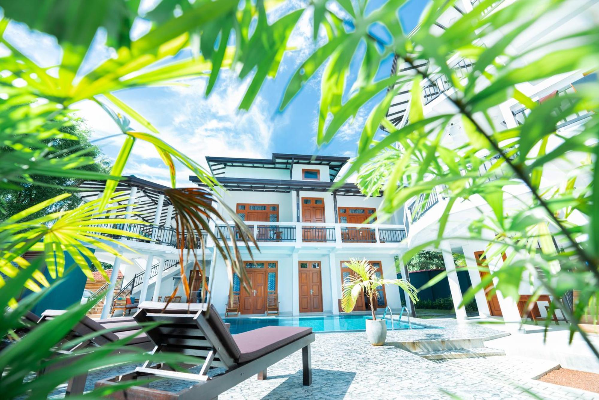 Teya Beach Hotel Ахангама Екстериор снимка