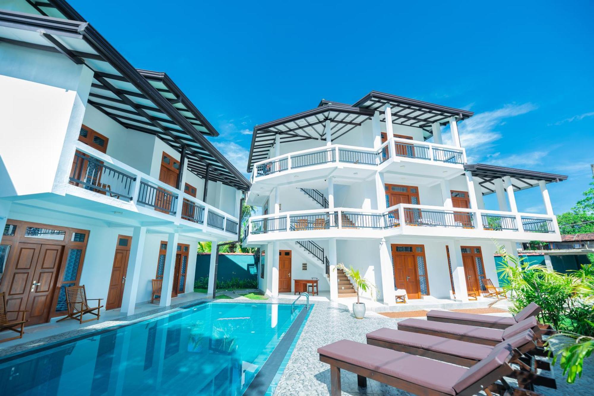 Teya Beach Hotel Ахангама Екстериор снимка