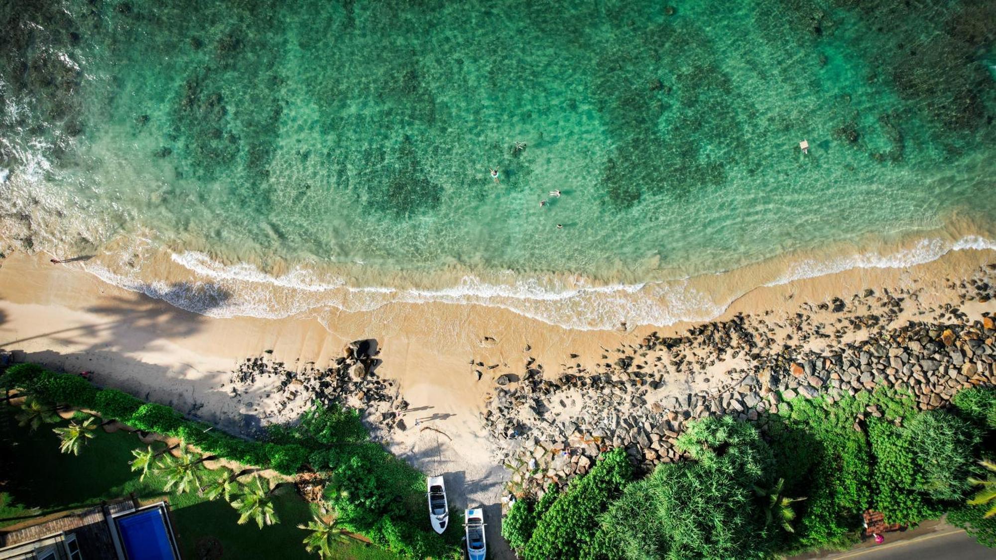 Teya Beach Hotel Ахангама Екстериор снимка